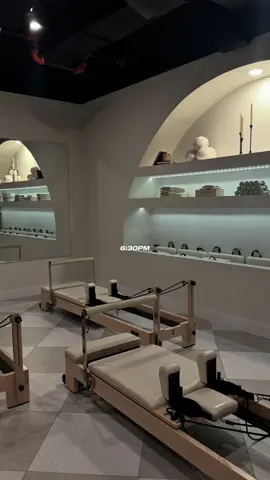 my 6-9pm evening routine after working a 10 hour shift as a nurse 🙂‍↕️ #nurse #eveningroutine #pilates #healthylifestyle #wellnessjourney   