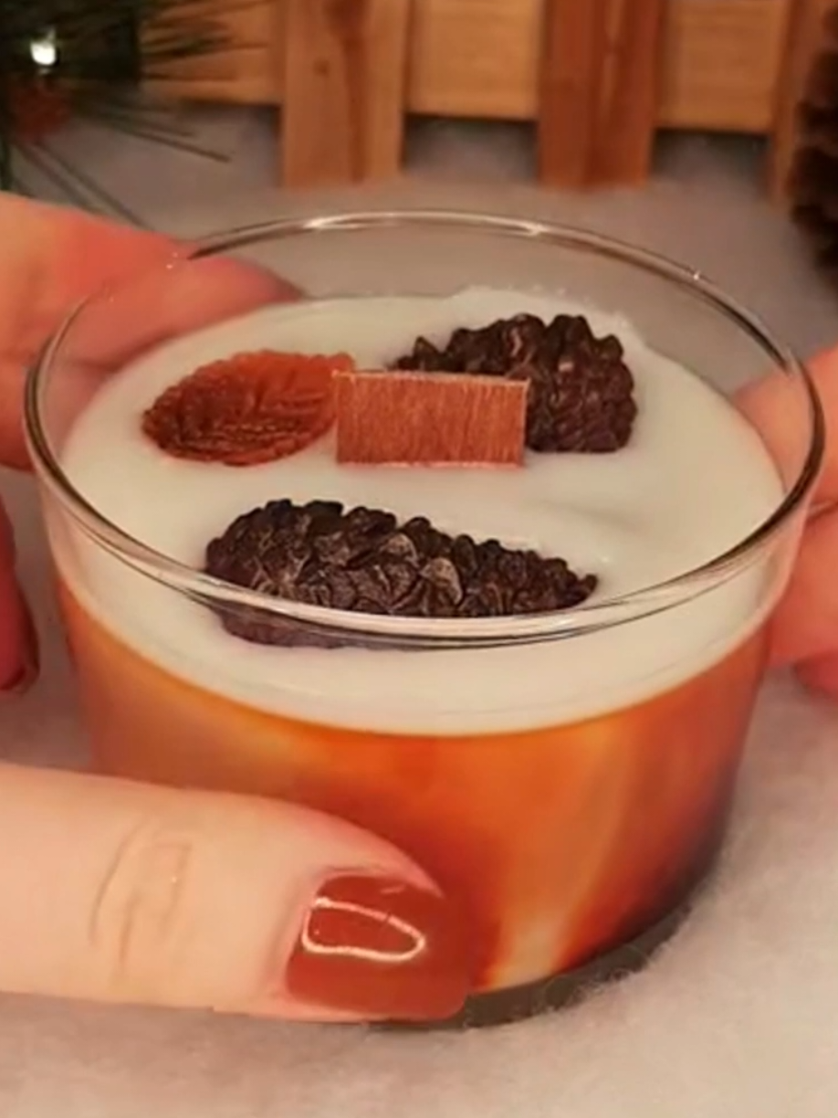 ¡No elijas más! 💔 Un sueldo completo desde CASA se logra con cera y una mecha 💡, comentá CASA 👇 para aprender a empezar hoy 👩‍💻, y para la capacitación profesional envíanos un mensaje privado ya mismo ✉️.  #velasartesanales  #velasaromaticas  #hechoconamor #velasdecorativas  #velasdesoja 