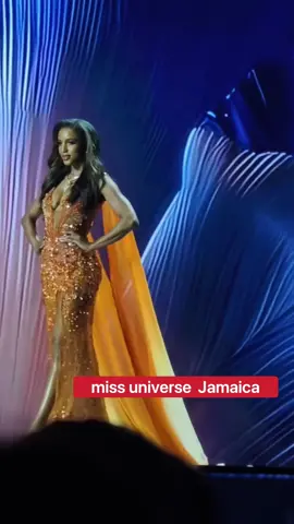 ដើរយ៉ាងណានិងអោយធ្លាក់ឆាក ហើយគ្មានអ្នកស្រែកប្រាប់ Miss Universe Jamaica 2025 fell off the stage 