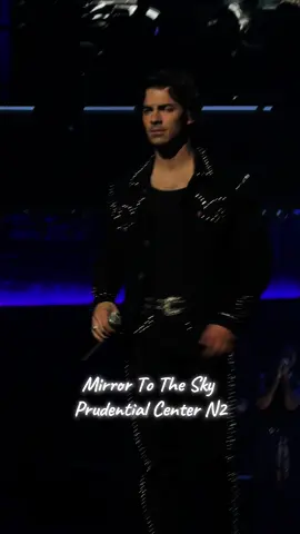 Mirror To The Sky will likely be my top song in 2025 for my Apple Music wrapped. Please don’t take the song off the setlist🥹 @Jonas Brothers @Kevin Jonas @joejonas @Nick Jonas #jonasbrothers #greetingsfromyourhometowntour #newjersey 