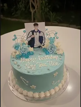 Happy birthday 🎉ပေါင်ပေ့ ခွေးပေါက်လေး🐶 22နှစ်ပြည့်ခဲ့ပြီပေါ့နော် 1နှစ်ကျော်ကြာ အချိန်ထိ ငါတို့နဲ့အတူတူ ရှိနေပေးခဲ့တယ်🥹 မင်းကို အရမ်းစိတ်တိုခဲ့တယ် ၊ အရမ်းလည်း စိတ်ဆိုးခဲ့တယ် မင်းကလူဆိုးလေး မင်းလုပ်ချင်တာကိုပဲ လုပ်ခဲ့တယ် ဘယ်သူ့ကိုမှမငဲ့ညှာခဲ့ဘူး ဒါပေမဲ့ မင်းကို ငါတို့ မုန်းလို့မရခဲ့ဘူး...🥲 လူတိုင်းက မင်းကို ဆဲဆိုပြောဆိုခဲ့ချိန်မှာတောင် ငါတို့ ကလေးလေးက ငယ်သေးတော့ အချစ်နဲ့ သံယောဇဉ်မကွဲတာပါ ဆိုပြီး ချစ်ခဲ့ရတယ် မင်း အချစ်ကိုသိလို့ နာကျင်ခဲ့တဲ့ အချိန်တွေမှာ ငါတို့တွေ မင်းဘယ်လောက်ဆိုးခဲ့တာကို သတိမရတော့ဘူး  ငါတို့သိတာ ငါတို့သားလေး တောင်းပန်နေပြီဆိုတာတစ်ခုပဲ ပြီးတော့ မင်းကို အရမ်းသနားမိခဲ့တယ်😭 မင်းလုပ်ရပ်တွေကြောင့် မင်းပြန်ခံစားခဲ့ရချိန်မှာ ငါတို့ပါ မင်းနဲ့ထပ်တူပါပဲ... လွမ်းတယ် ကလေးလေးရယ်❤️ မမြင်နိုင်တဲ့ ကမ္ဘာ့ နေရာ တစ်ဒေသ မှာ မင်းရှိနေမယ်လို့ ယုံကြည်နေတယ် ပြီးတော့ စွမ်းထက်လူနဲ့ အတူတူ ပေါ့💕 မင်း လက်ထပ်ခွင့်တောင်းတာ ကို သိပေမဲ့ မင်းရဲ့ လက်ထပ်ပွဲကိုတော့ မြင်ချင်သိချင်သေးတယ် အခုလောက်ဆိုရင် ချစ်ရတဲ့ ကောရယ်၊ မိသားစုရယ် နဲ့ မွေးနေ့ကို အတူတူဖြတ်သန်းနေရောပေါ့ စွမ်းထက်လူကိုလည်း ပြောပေးပါ.. မင်းကို ပြန်လက်ခံပြီး ချစ်ပေးခဲ့ အနားမှာအတူတူရှိနေပေးတဲ့အတွက် ကျေးဇူးတင်တယ်ဆိုတဲ့ စကားလေးပါ...🥰 ပြီးတော့ မင်းကို ဖန်တီးပေးခဲ့တဲ့ မနှောင်း.. Thank for being born နေတံတိုင်း♥️ #နေတံတိုင်း #hnaung511 #wattpadmyanmarfic #blficmyanmar #fictionalcharacters 