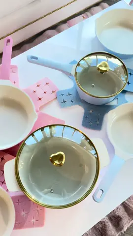 Just when you thought we couldn’t get more iconic…✨🩵 #parishilton #holiday #cookware #kitchen #slivinginthekitchen 