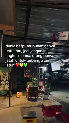 selamat malam warga kabupaten☘️ #grobogan24jam #grobogan #reggae #tonyqrastafara #tertanam #fypage #fyp #masukberanda #angkringaninsomnia #pulokulon #jamaica #yoman #katakata 