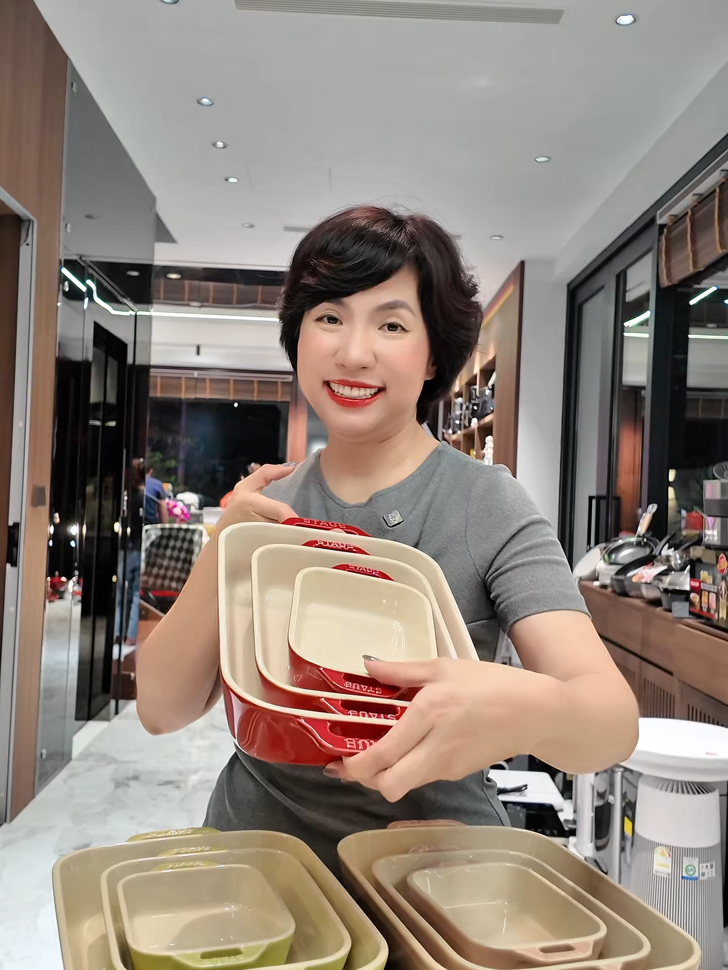 Khay sứ Staub#giadungtienich #giadungthongminh #shophangduceurohi  #staub