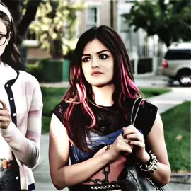 very late to this crossover/crackship trend but hear me out… #prettylittleliars #geekcharming #ariamontgomery #amyloubalu #alisondilaurentis 