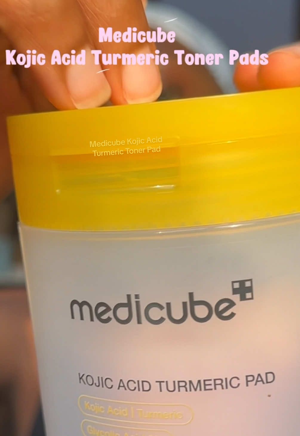 I never skip toner pads !  The Medicube Koji Acid Toner pad helps to fade dark spots and acne marks ! ✨ @medicube global  #medicube #acnescars #darkspots #turmeric #kojicacid 