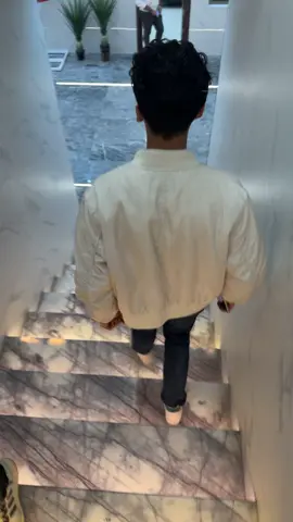 طالب صليخ بزيونة مثل الماشايف وشاف #سادس #زيونة #معاهد 