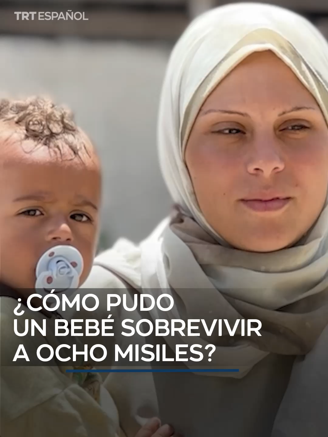 “Cuando levantaron los escombros, allí estaba tendido. Un bebé de siete meses”. Bajo los restos de la escuela Dar al Arqam, en Gaza, destruida en una masacre por misiles israelíes, encontraron con vida a un bebé. Esta es la historia de quienes cavaron toda la noche, de las familias que miraron incrédulas y de un niño que se convirtió en símbolo de esperanza en la hora más oscura. #trtespañol #parati #superviviente #gaza