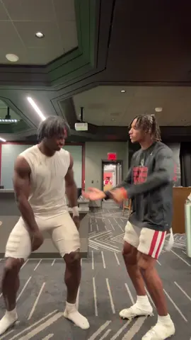 Boo 👌 #fyp #viral #dance #trending #footballtiktok @Sammy O            @J5🚶🏽‍♂️