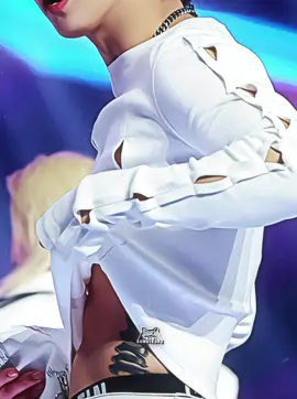 He’s so fine here😩 #hanjisung #han #hanjisungedit #straykids 