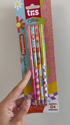 Kit de lápis ! #dopamina #holic #tris #papelaria #papelariacolorir 