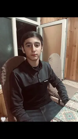 Vidyo kişilərin Qabağına çıxıb #keşfet bəyən keç 🤍