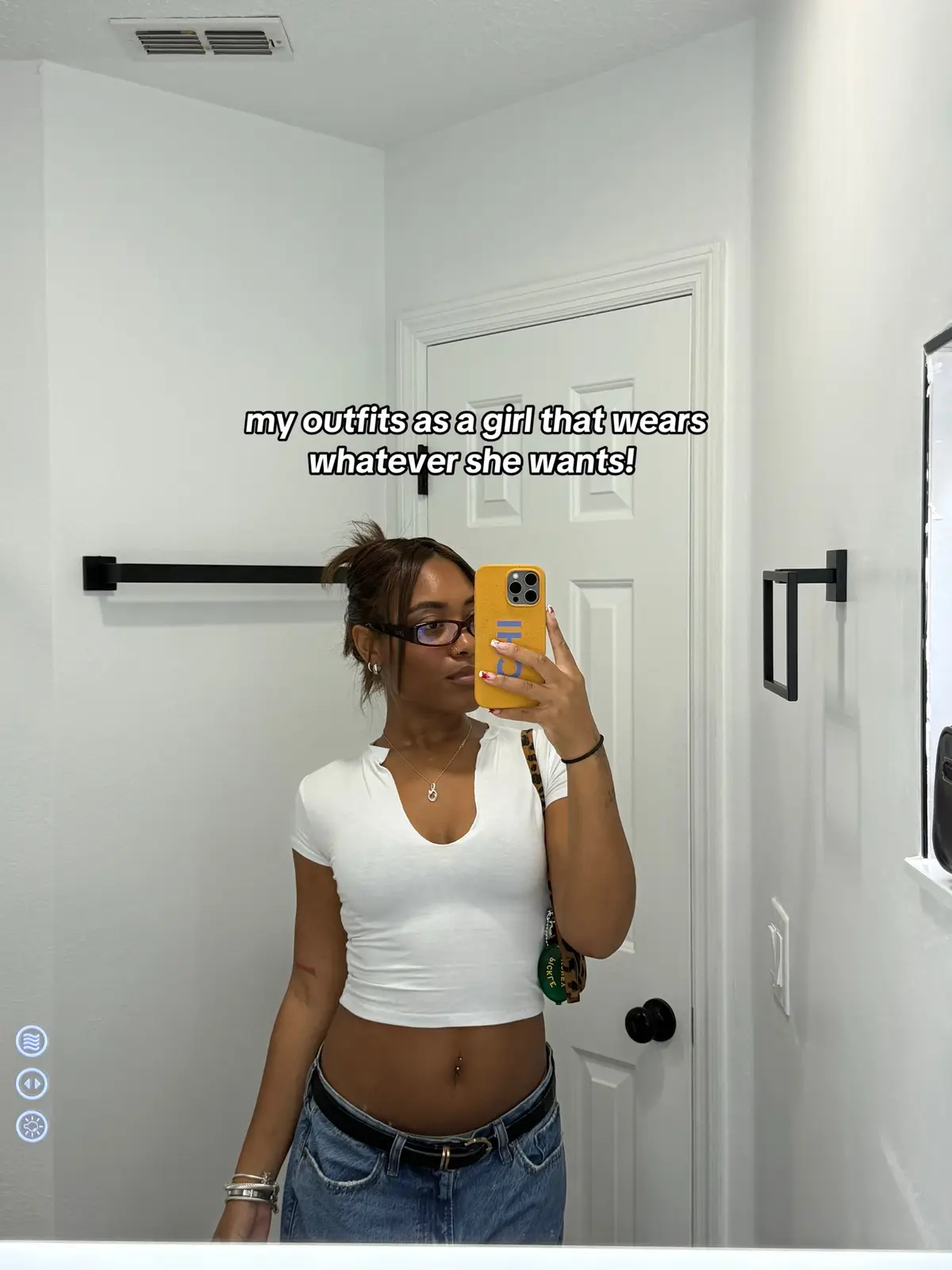 can u tell that i felt prettiest with my blonde hair? 😭😭😭😭 i rarely take pics of myself anymore omg  #outfitinspo #outfitideas 