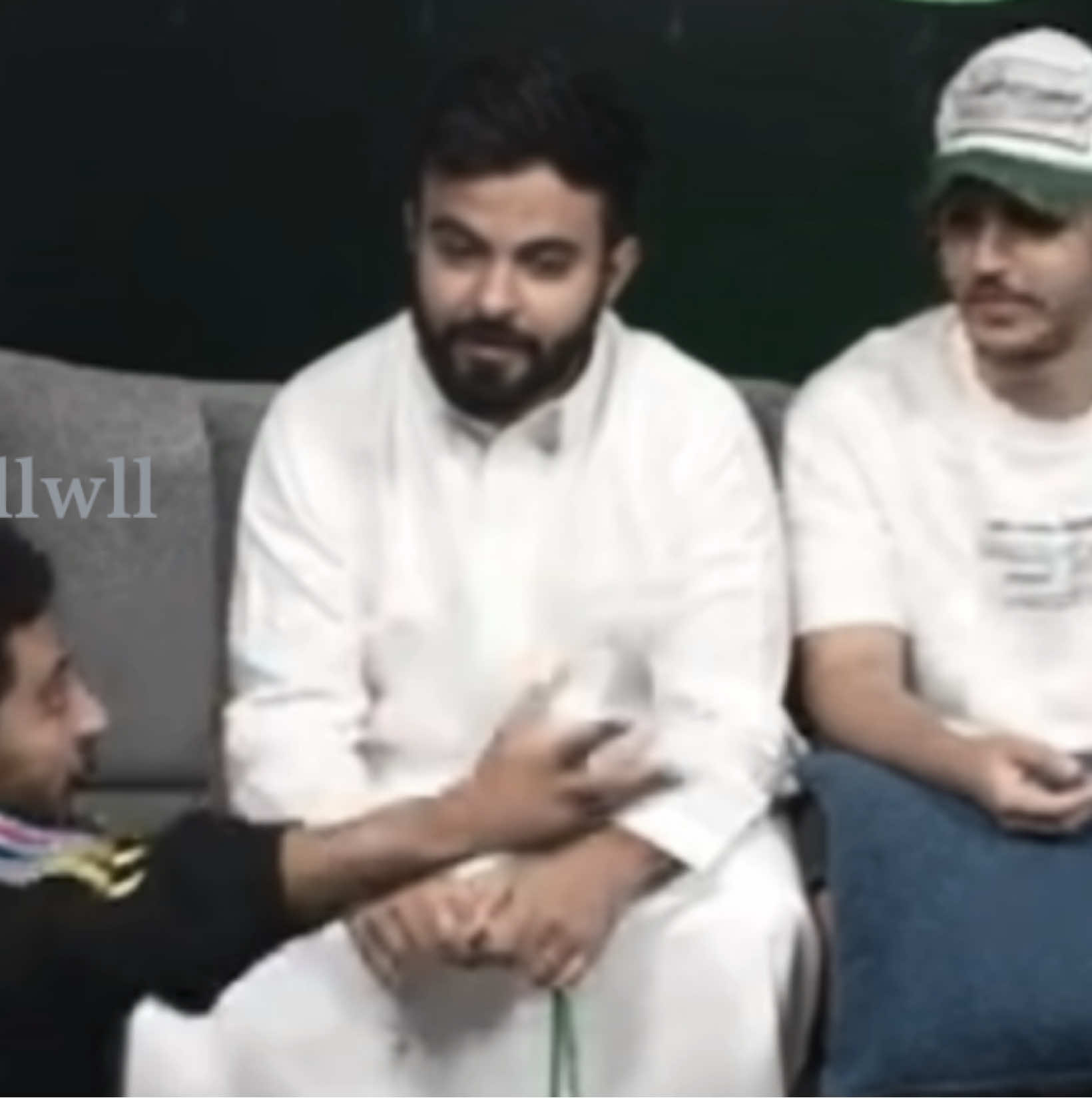 والله جودة البث زفت مو مني #fyp #foryou #foryoupage #falcon #fyp @فواز FZX l @صلّيح @Abo_abeer16 @محمد | ODEN 