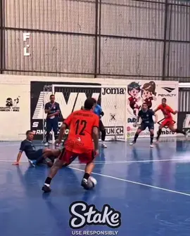 Lisos futsal 🥶 #futsal #skills #fyp #footballedit #footballtiktok 