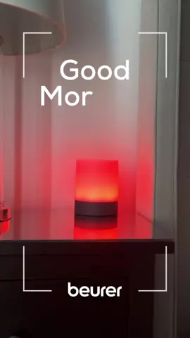 Your bed + sunrise = 🫶🏽 Your must have for the winter mornings ✨ Let the WL 50 light up your day 🌅 . . . . #wakeuplight #winteressential #fyp #sunrisealarmclock #morningroutine 