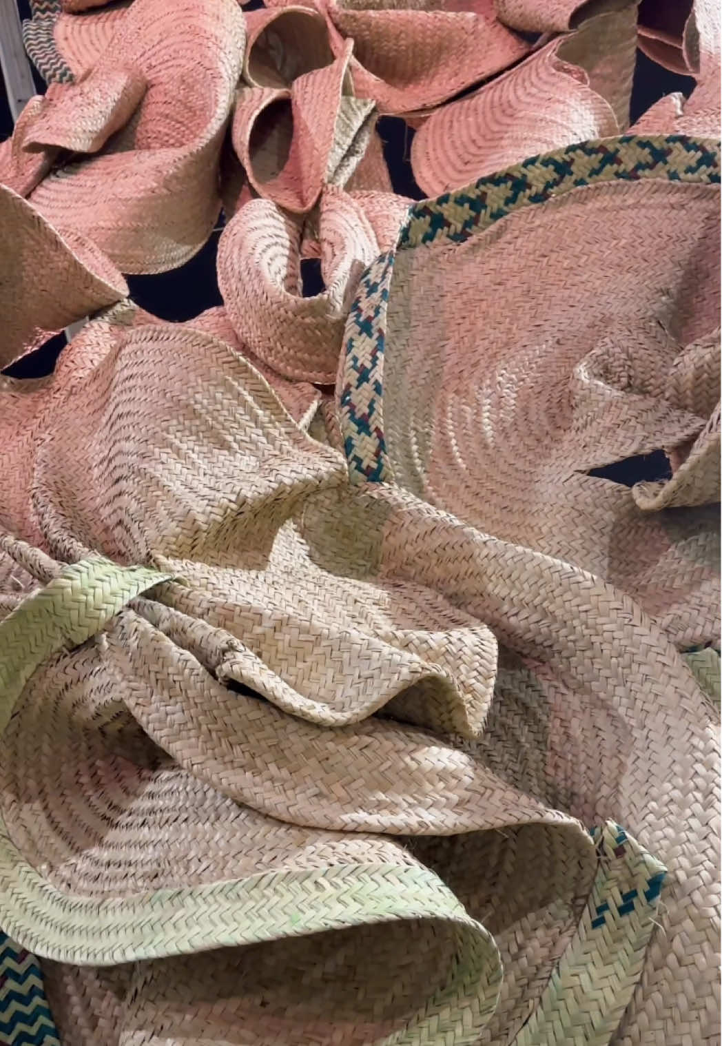 في #بنان يلتقي الإبداع بالثقافات لتتجلّى كل لحظة بالجمال✨ #عام_الحرف_اليدوية_2025  #هيئة_التراث