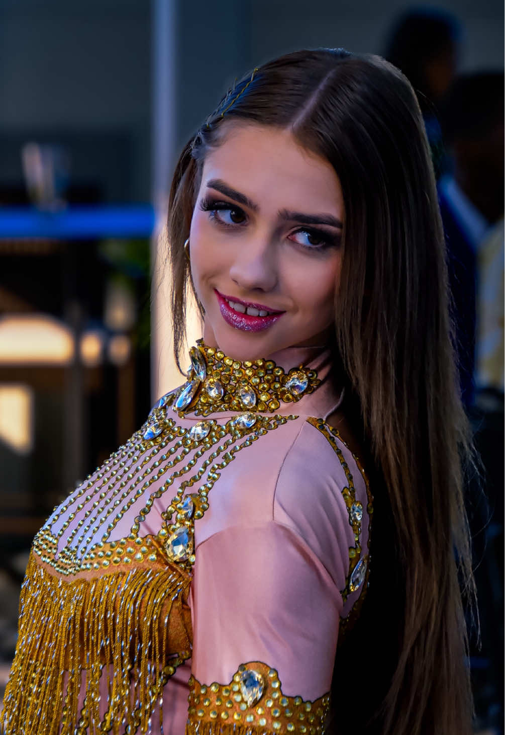 When golden hour works in your favor. Love you lots, 💛 Lex Designer: @Sim Allure Production: @OrlandoFashionWeek_int  #livinglifewithlex #lexturner341 #goldenhour #runwaymodel #oifw