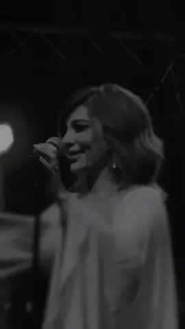 تماشينا والارض غيوم حوالينا #اصاله_نصري #hoor_sm3  #ايقونه_الشرق #الصوره #explore 