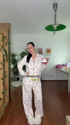 like, deja vreau să iau cadourile tuturor și să fac bradul 😭