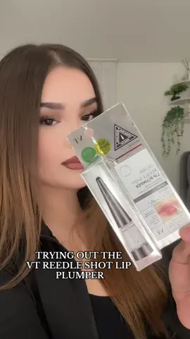 it’s the best lip plumper i ever tried @VT Cosmetics US @VTcosmetics_official #makeup #lipplumper #vtcosmetics #foryoupage #fypage 