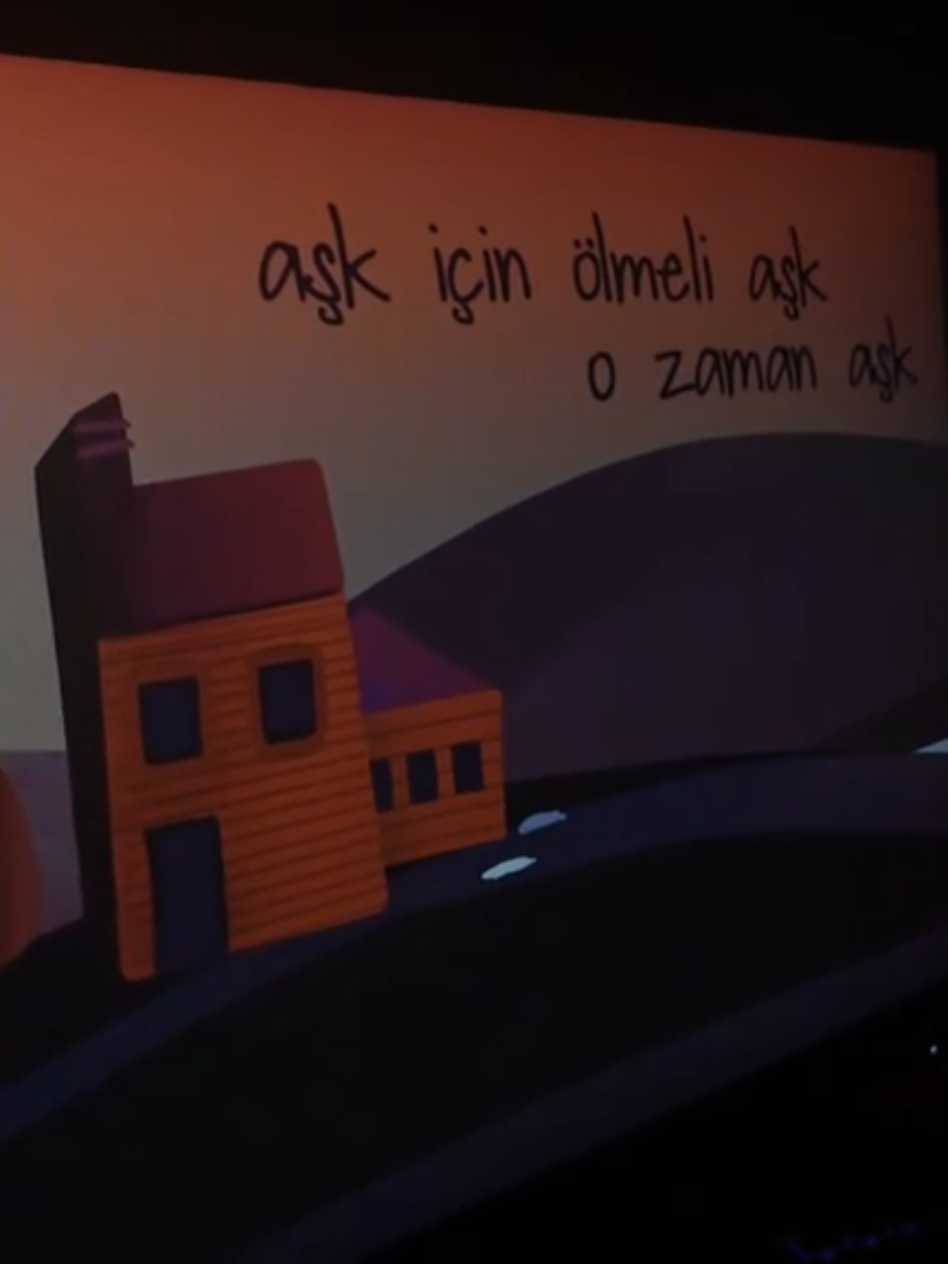 Sezen Aksu - Her Şeyi Yak 🎵 Beni yak, kendini yak, her şeyi yak Bir kıvılcım yeter, ben hazırım bak İster öp okşa, istersen öldür Aşk için ölmeli, aşk o zaman aşk #sezenaksu #herşeyiyak #lyrics #yazılıvideolar #repost 