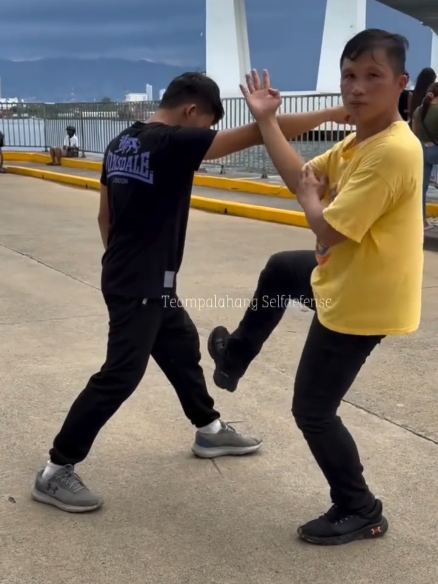 Best self-defense technique for everyone I  #selfdefense #kravmaga #kickboxing #martialarts #selfdefensewithbs 