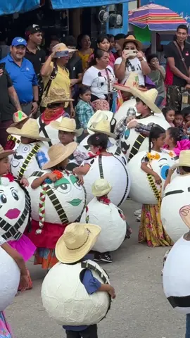 My shaylaaaaaaaa🥹  #huevosrevolucionarios🇲🇽 #desfile20denoviembre 🇲🇽 El pequeño Aldo Gael @El huevito Gael🐣  