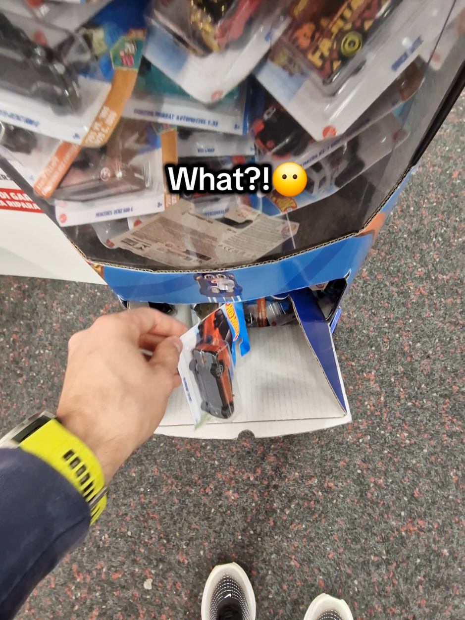 Good day 🔥🤭 #hotwheelscollector #fy #fyp #hotwheelscollections #hotwheels 