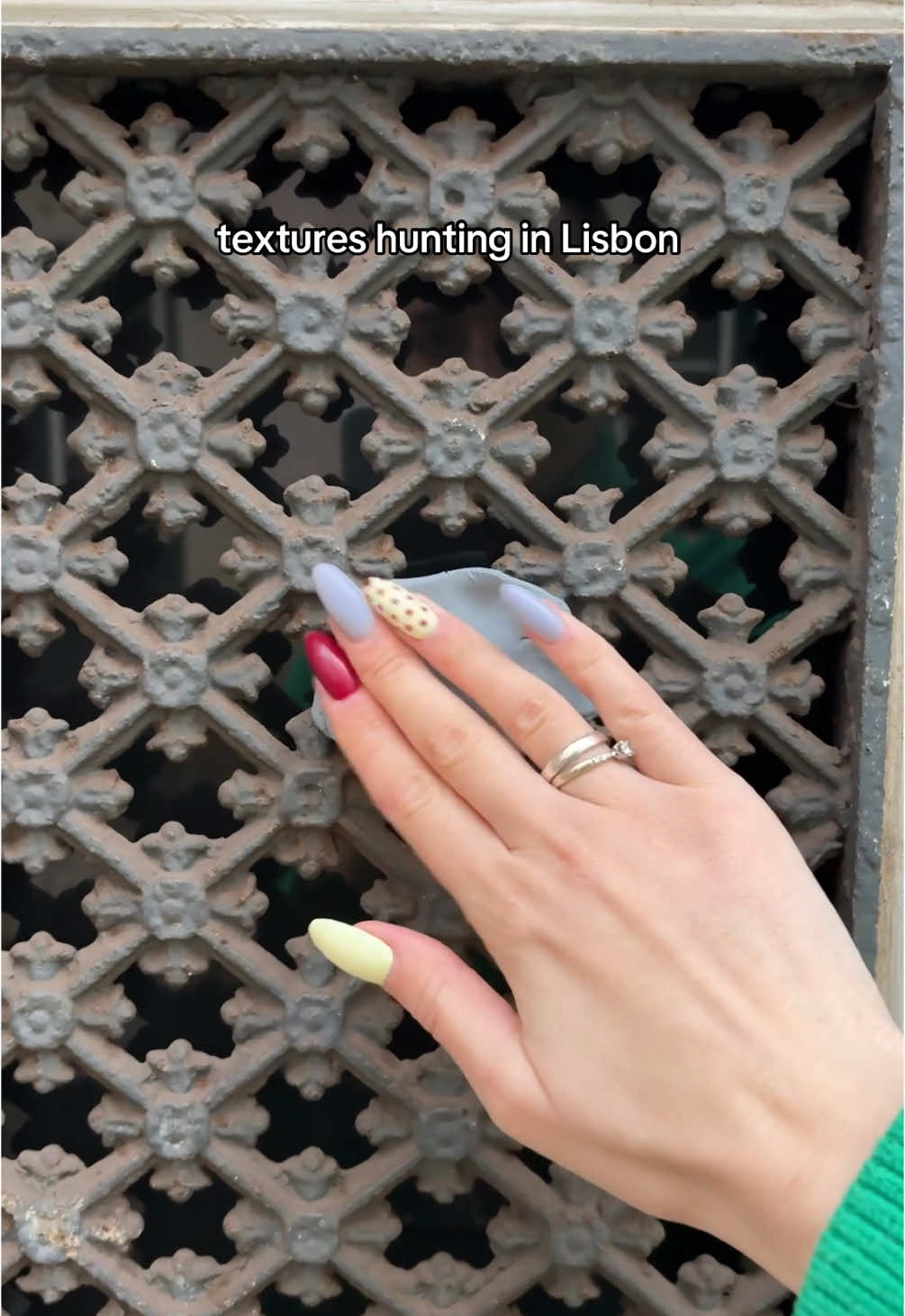 Part 3 of collecting memories and textures in my sketchbook 🫶 Have you ever been in Lisbon?  #textures #design #graphicdesign #designer #branding #portugal 