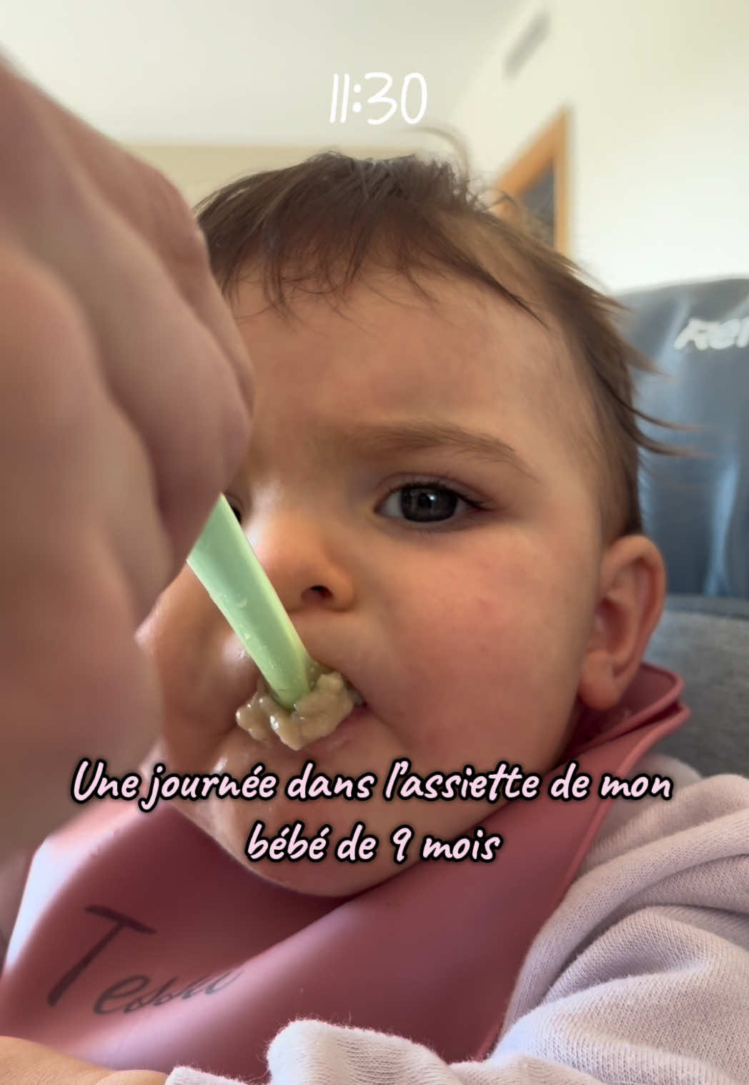 24h dans l’assiette de mon baby ☀️  Plutôt team bébé glouton ou petit mangeur ici ? 👈🏼    #repasbebe #unejourneedansmonassiette #dme #diversificationalimentaire #jeunemaman 