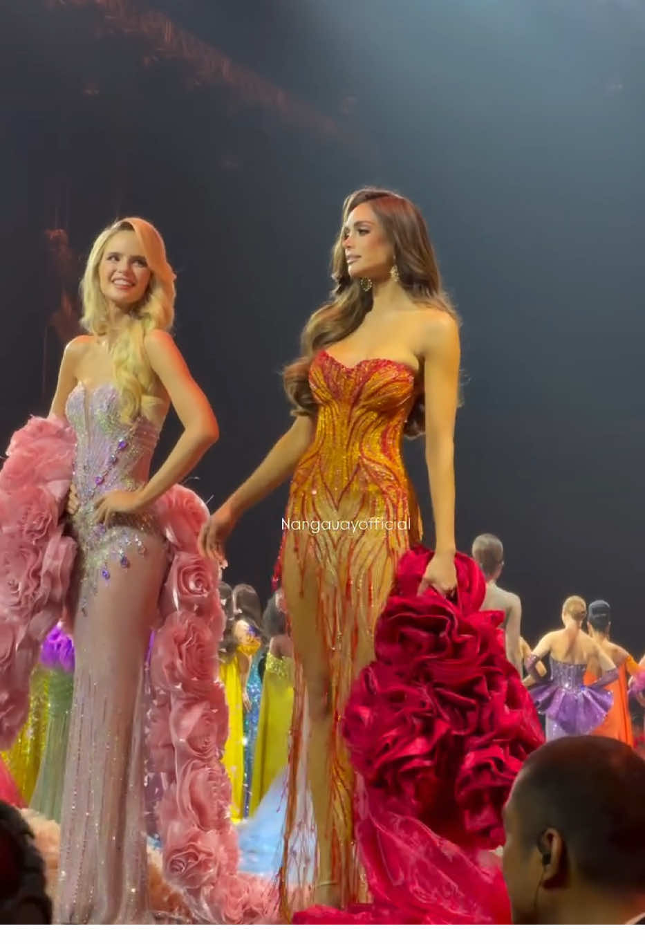 Wow Miss Colombia 🇨🇴 desde el escenario!!  #vanessapulgarin #missuniverse2025 #misscolombia #missuniverse2025finale #missuniversecolombia @Miss Universe 