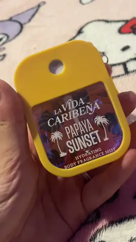 Loveee #fyp #perfume #foryou #tiktokmademebuyit #happy 