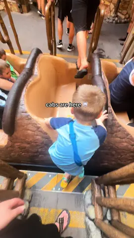 Cabs are here 🐭 #disneyworld #disneyadult #disneyrides #disneymom #disneyparks 