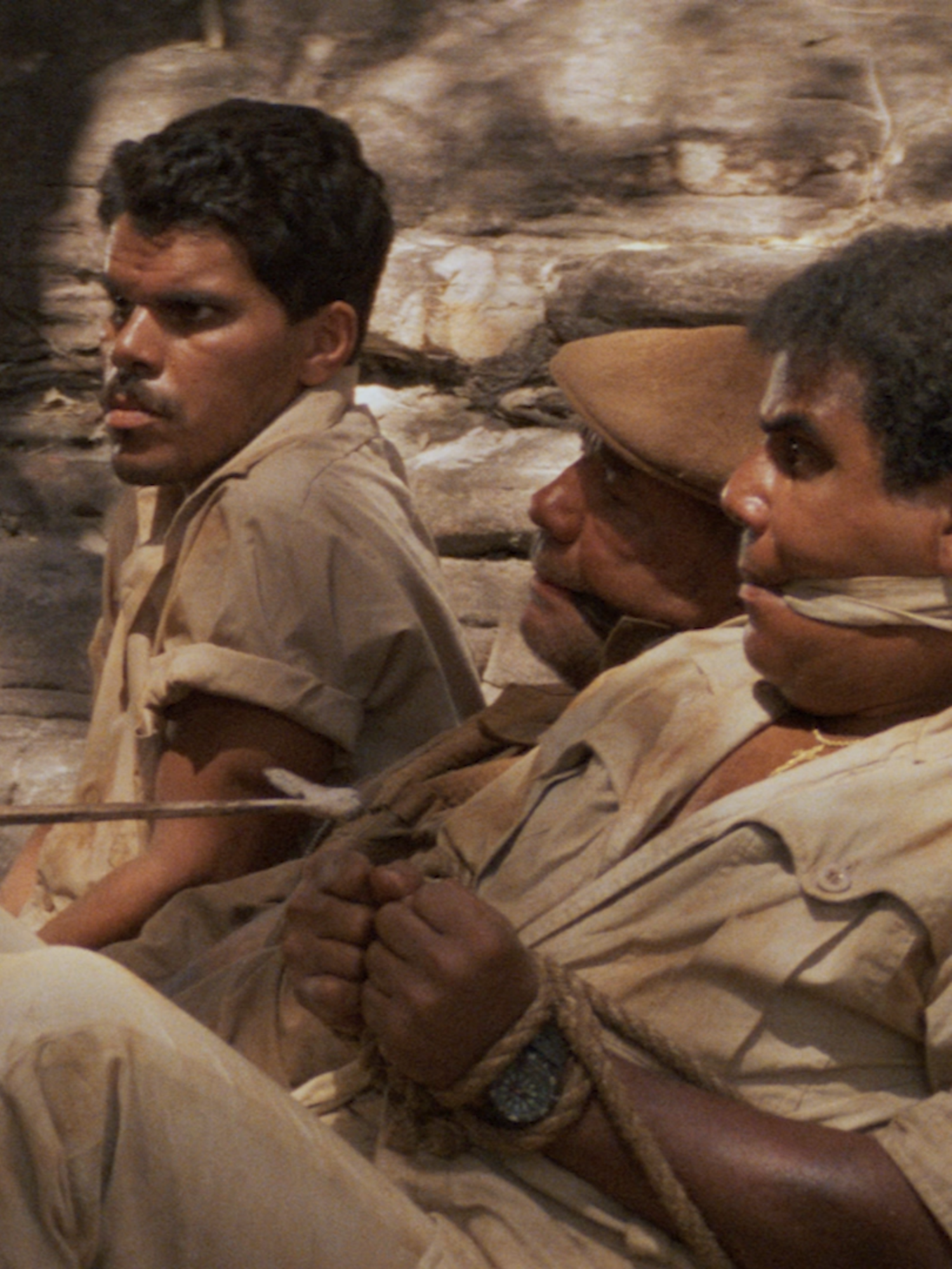 CROCODILE DUNDEE II - Clip Essen. Der Kultfilm ist zurück. Mehr coole Sprüche, mehr coole Action. Jetzt erhältlich auf DVD, BLU-RAY, 4K-UHD & DIGITAL bei Winkler Film. #CrocodileDundee #CrocodileDundee2 #PaulHogan #LindaKozlowski #JohnCornell #Australien #BluRay #4KUHD #VOD #80er #Kultfilm #Heimkino #WinklerFilm