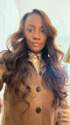 a true collar QUEEN.  Don’t let me find a dress with a collar, SOLD!  #quarterzip #collarqueen #dresswell  @J.Crew @madewell 