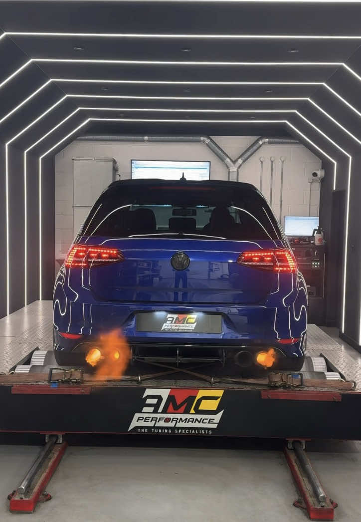 GOLF R STAGE 3 520+BHP FULL SPEC BELOW ⬇️  AMC FULLY FORGED ENGINE ALL BUILT INHOUSE! FL530 HYBRID TURBO  HPFP AND LPFP UPGRADE  If you’re looking for a tuning package or engine build look no further contact us now! . . . . . #vwgolfR #sportscar #golfR #vagcars #volkswagen                      