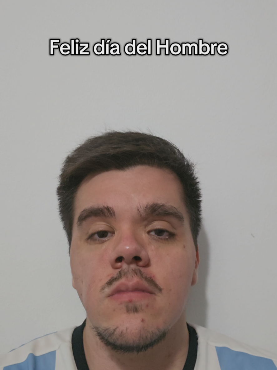 Feliz día muchachos #humortiktok #humor #comedia #fyp 