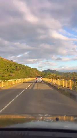 Jusqu’à Bourail 🌈😌 | Belle journée le monde 🌎 | #newcalvibes🌴🔥 #goodvibes💕 #TikTokDriver 🚗