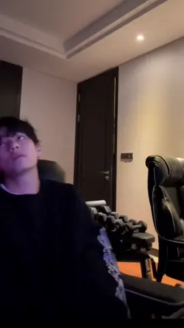 Ele cantando é tão 🫦 #taehyung #foyoupage #army #bts #live 