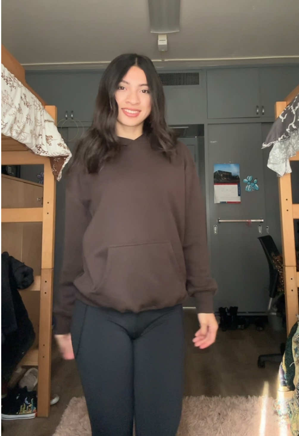 Poker face 🙈 #fresnostate #fyp #livdsmp #dance 