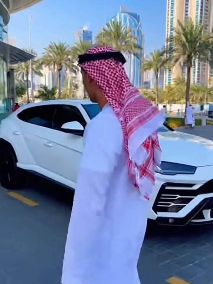 Saudi Cristiano 😂 #sora2 #funnyai #sora2real #aivideo #criatiano #ronaldo #saudi #viral #prank #suiiiiiiiiiiiiiii