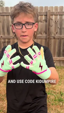 Bat flips aren’t ruining baseball… they’re SAVING it. Top 3 flips of all time — #1 is too smooth 😮‍💨 @brucebolt.us Tatis gloves = instant swag 🧤