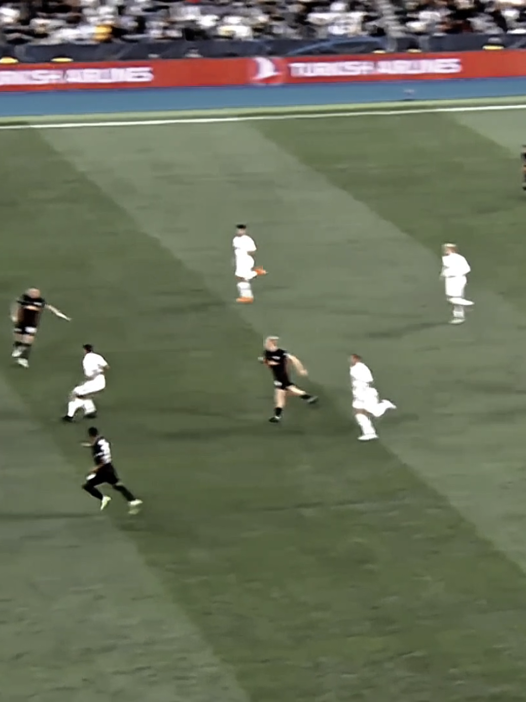 يمشي عادي🚶✨ #7F 