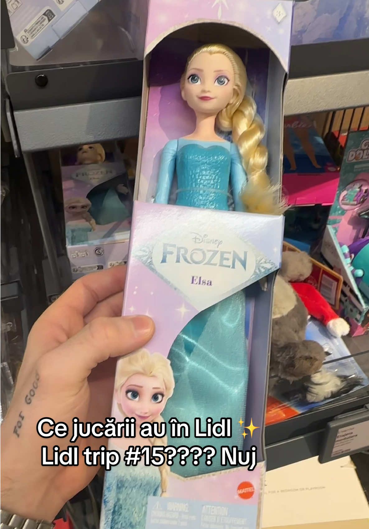 Superbă păpușa aia ELSA ELSA ELSA 