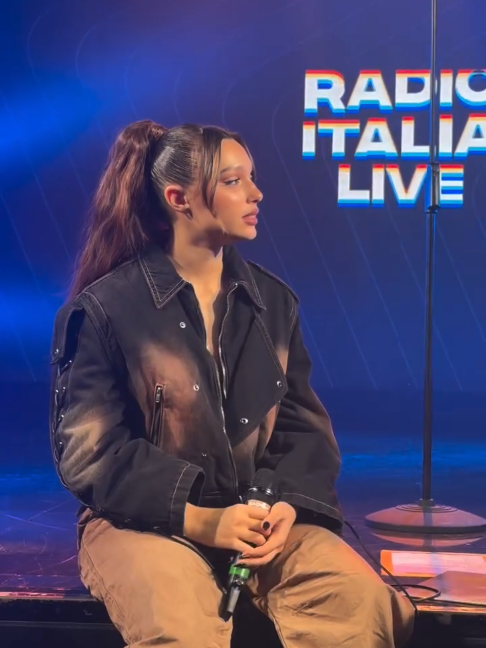Sarah a Radio Italia✨️ @.sarahtoscano. 