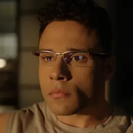 4 gang here! 😎 | anyway why do people never cease to piss me off | #carlosreyes #911lonestar #911onabc #foryoupage #fyp 