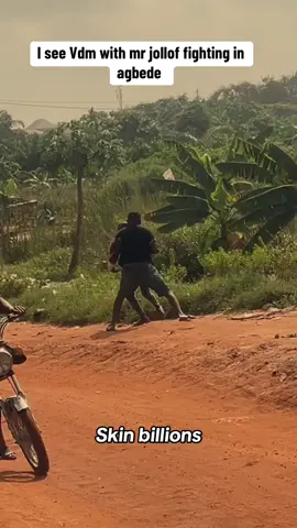 Ijaw Ganstar🔥🔫verydackman with mr jollof fighting in agbede who go settle this fight like this 😂  #fyp #viral_videos_tiktok #funnyvideos @Monday Akerele🇳🇬🇿🇦 