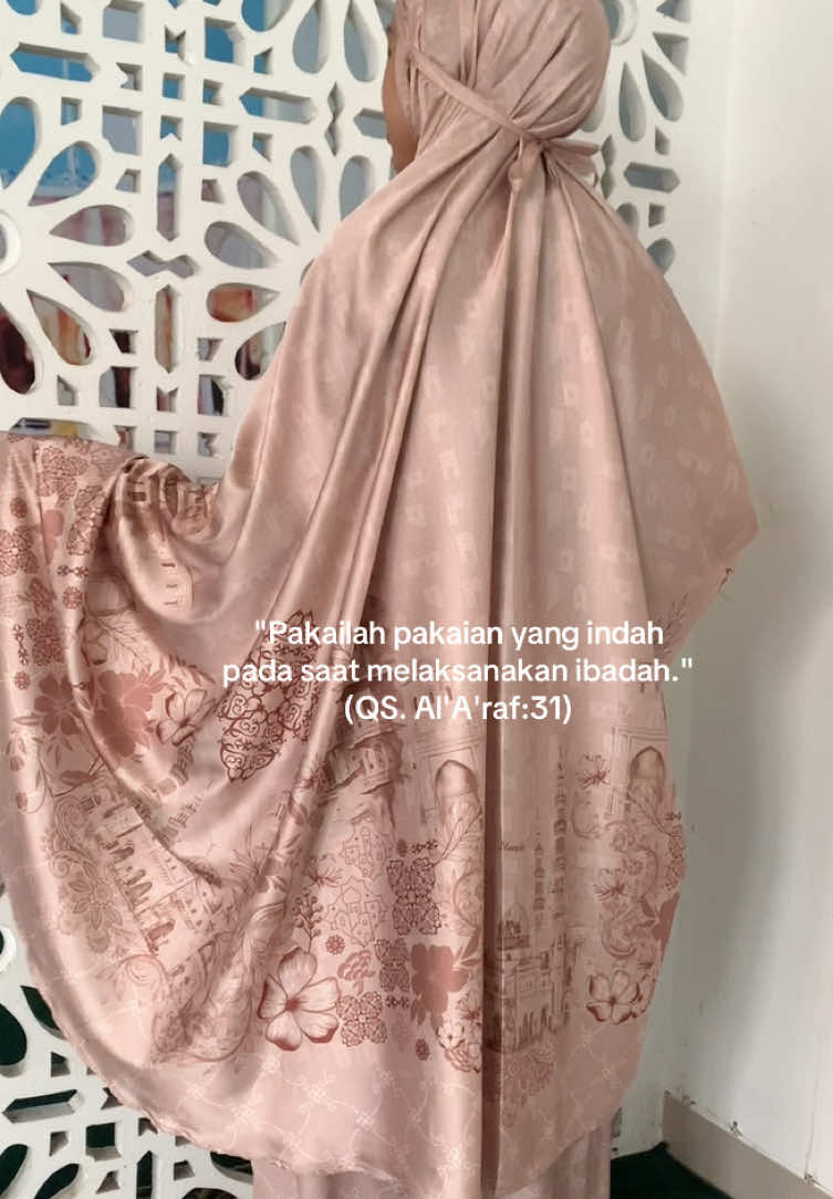Jangan sampai ketemu manusia penampilan luar biasa, eh giliran ketemu Allah penampilan apa adanya🥹 #maazalatofficial #maazalat #mukenatraveljumbo #mukenahcantik #mukenadewasa #november 