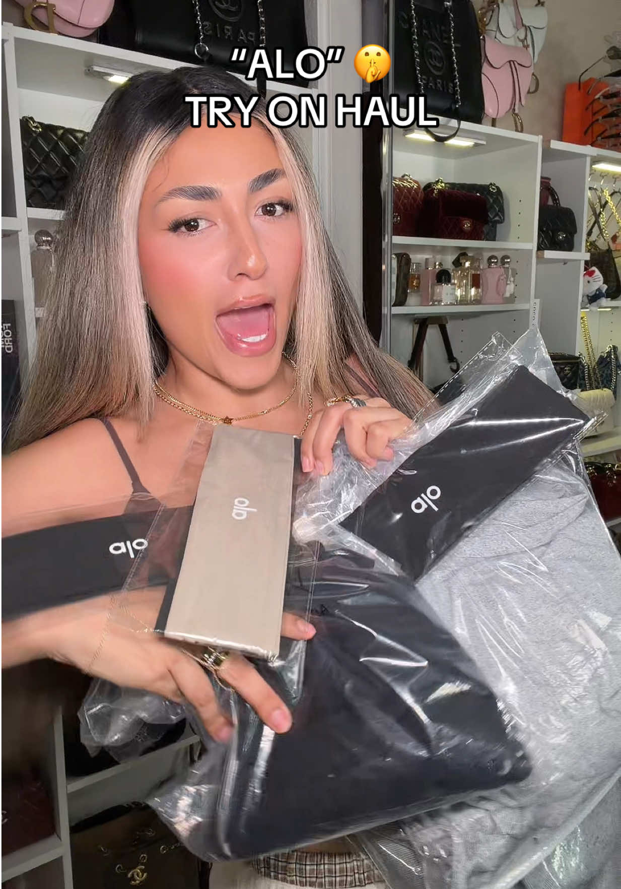 🤫ASMR UNBAGGING 🤫🫱🏼‍🫲🏽  🟨edition! everything is 🔗 🔗 🔗   #asmr #unboxing #haul #tryonhaul #halloween 